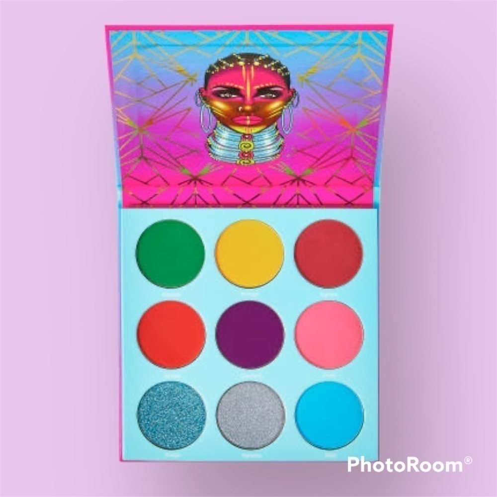 Juvia's Place The Warrior III Eyeshadow Palette